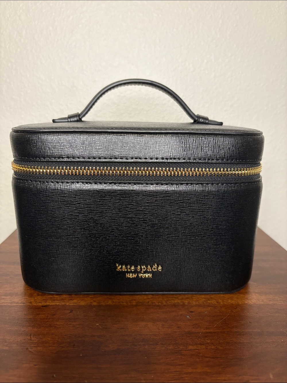 kate spade Devin Vanity Kit
